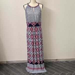 Chic Patterned Maxi Dress in Pink and Gray